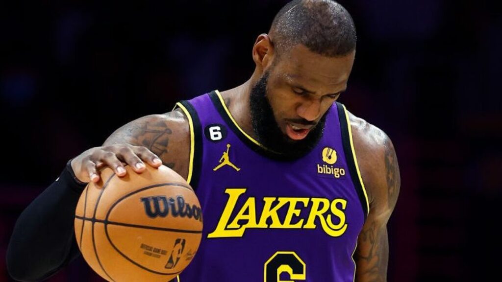 LeBron James Sidelined: Lakers Star Out 1-2 Weeks with Groin Injury